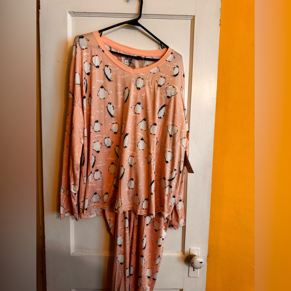 Penguin Print Pink Pajama Set
